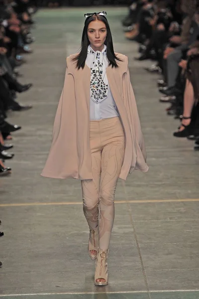 Look 46